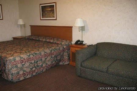 Deerfield Inn And Suites Steele Eksteriør bilde